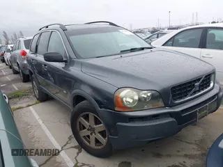 2006 Volvo XC90 2.5L Turbo with VIN YV4CY592761245031, listed as a IAAI auction lot 41786786 with 213,811 mi miles. Bid and sale history available at carsss.com. Image 1.