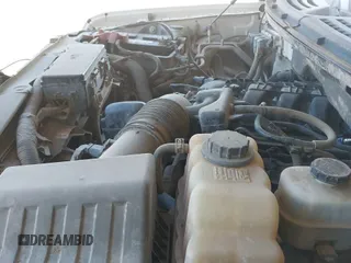 2013 Ford F-150 XL с VIN 1FTMF1CM7DKG33867, выставлен на аукционе IAAI как лот 43195736 с пробегом 218 032 миль миль и . История ставок и продаж доступна на DreamBid. Изображение 19.
