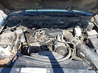 2003 Chevrolet Blazer LS z VIN 1GNDT13X63K146670, wystawiony jako IAAI lot #42200426 z przebiegiem 129 516 mil mil oraz . Historia ofert i sprzedaży dostępna na DreamBid. Obrazek 10.