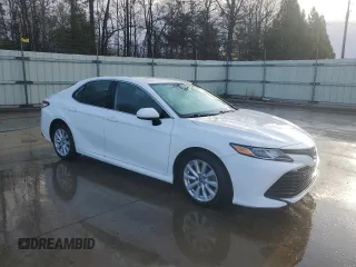 2019 Toyota Camry LE with VIN 4T1B11HK8KU855781, listed as a Copart auction lot 47667735 with 43,198 mi miles and Salvage Title. Bid and sale history available at carsss.com. Image 4.