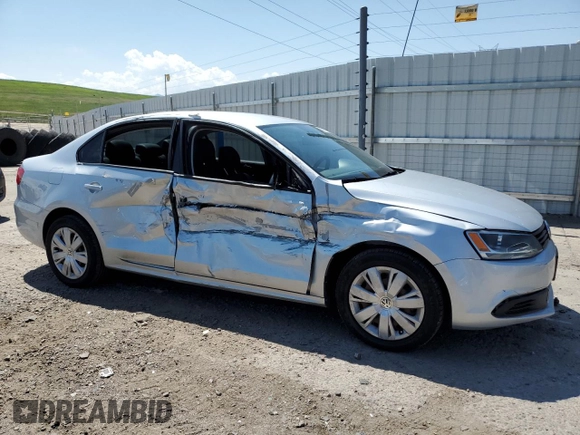 2012 Volkswagen Jetta SE with VIN 3VWDP7AJXCM365667, listed as a Copart auction lot 60317735 with 82,723 mi miles and Salvage title. Bid and sale history available at DreamBid. Image 4.