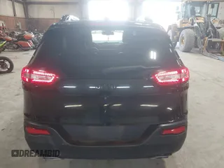 2018 Jeep Cherokee Limited z VIN 1C4PJMDX8JD554326, wystawiony jako IAAI lot #41843179 z przebiegiem 144 104 mil mil oraz . Historia ofert i sprzedaży dostępna na DreamBid. Obrazek 16.