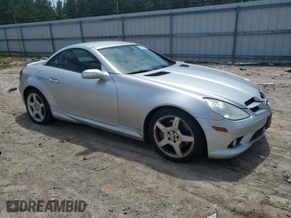 2007 Mercedes-Benz SLK 350 z VIN WDBWK56F27F169391, wystawiony jako Copart lot #60407435 z przebiegiem 193 077 mil mil oraz Szkoda całkowita • Salvage title. Historia ofert i sprzedaży dostępna na DreamBid. Obrazek 4.