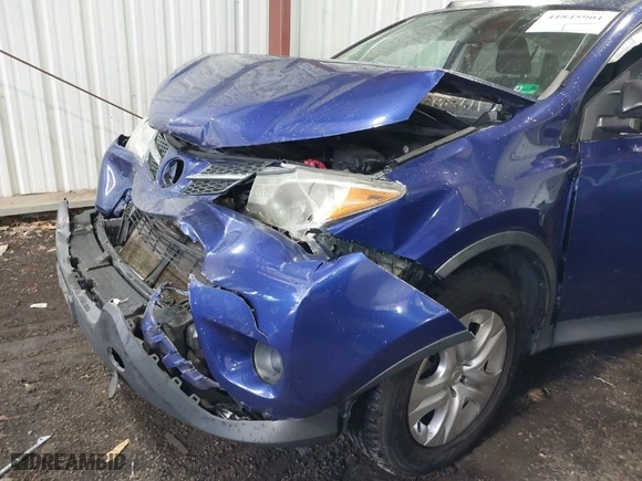 2015 Toyota RAV4 LE with VIN 2T3BFREVXFW403391, listed as a IAAI auction lot 41845901 with 105,769 mi miles. Bid and sale history available at carsss.com. Image 6.