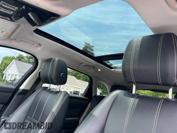 2018 Land Rover Range Rover Velar S z VIN SALYB2RX8JA751277, wystawiony jako Copart lot #58985735 z przebiegiem 122 330 mil mil oraz Czysty tytuł • Clean title. Historia ofert i sprzedaży dostępna na DreamBid. Obrazek 9.