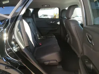 2024 Chevrolet Blazer LT z VIN 3GNKBJR45RS163609, wystawiony jako Copart lot #82987384 z przebiegiem 27 882 mil mil oraz Nie do naprawy • Non repairable. Historia ofert i sprzedaży dostępna na DreamBid. Obrazek 11.