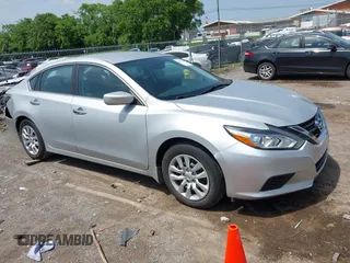 2017 Nissan Altima S z VIN 1N4AL3AP5HC496048, wystawiony jako IAAI lot #42275448 z przebiegiem 22 300 mil mil oraz . Historia ofert i sprzedaży dostępna na DreamBid. Obrazek 13.