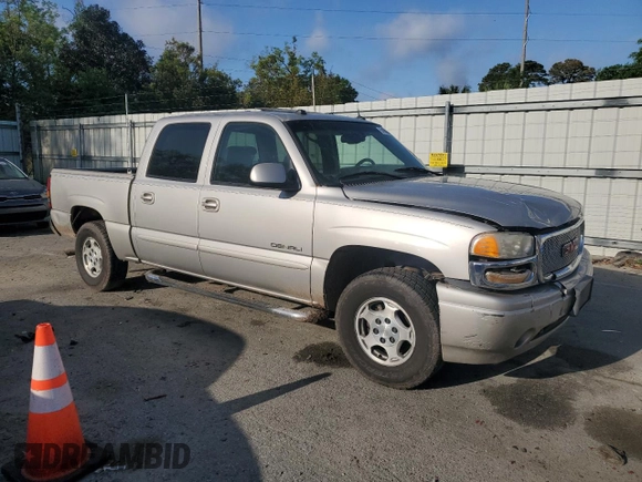 2005 GMC Sierra Denali z VIN 2GTEK63N551369622, wystawiony jako Copart lot #51992945 z przebiegiem 165 971 mil mil oraz Szkody całkowita. Historia ofert i sprzedaży dostępna na DreamBid. Obrazek 4.