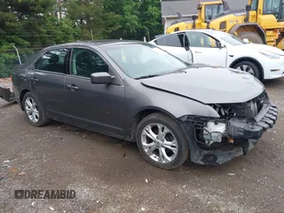 2012 Ford Fusion SE z VIN 3FAHP0HA2CR331457, wystawiony jako IAAI lot #42442796 z przebiegiem 134 903 mil mil oraz . Historia ofert i sprzedaży dostępna na DreamBid. Obrazek 1.