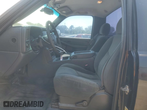 2006 Chevrolet Silverado 1500 Work Truck with VIN 3GCEC14X46G233569, listed as a Copart auction lot 53571885 with 186,342 mi miles and Salvage Title. Bid and sale history available at carsss.com. Image 7.
