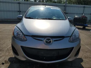 2011 Mazda 2 Sport z VIN JM1DE1HY1B0113087, wystawiony jako Copart lot #60428565 z przebiegiem 57 163 mil mil oraz Szkoda całkowita • Salvage title. Historia ofert i sprzedaży dostępna na DreamBid. Obrazek 5.