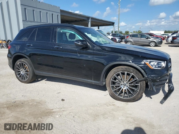 2021 Mercedes-Benz GLC 300 with VIN W1N0G8DB9MV302054, listed as a Copart auction lot 60962465 with 26,709 mi miles and Salvage title. Bid and sale history available at DreamBid. Image 4.