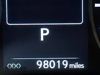 2018 Lexus ES 350 z VIN 58ABK1GG3JU083398, wystawiony jako IAAI lot #42094308 z przebiegiem 98 019 mil mil oraz . Historia ofert i sprzedaży dostępna na DreamBid. Obrazek 15.