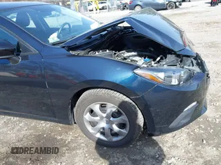 2015 Mazda 3 i SV with VIN JM1BM1T74F1235726, listed as a IAAI auction lot 41899717 with 83,201 mi miles. Bid and sale history available at carsss.com. Image 17.