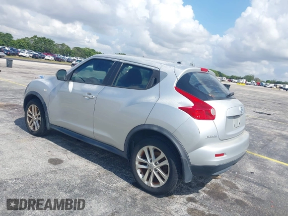 2014 Nissan Juke S with VIN JN8AF5MR5ET351215, listed as a IAAI auction lot 42208852 with 127,340 mi miles. Bid and sale history available at carsss.com. Image 3.