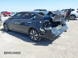 2019 Nissan Altima SL with VIN 1N4BL4EV1KC179605, listed as a IAAI auction lot 41863484 with 95,840 mi miles and . Bid and sale history available at DreamBid. Image 3.