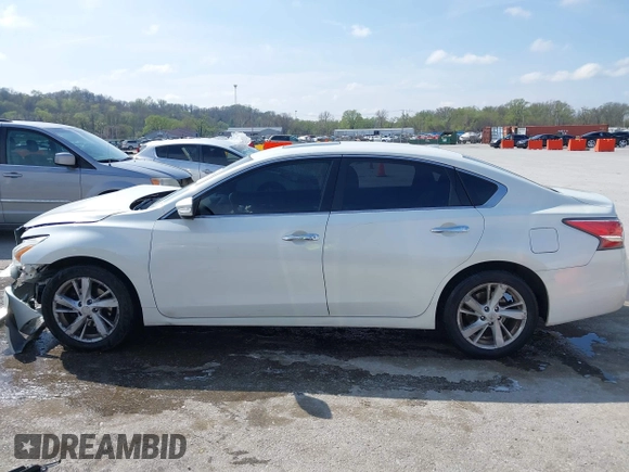 2015 Nissan Altima 2.5 S with VIN 1N4AL3AP1FC120251, listed as a IAAI auction lot 41927698 with 128,320 mi miles. Bid and sale history available at carsss.com. Image 15.