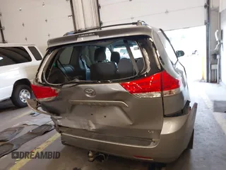 2012 Toyota Sienna LE AAS with VIN 5TDKK3DCXCS271299, listed as a IAAI auction lot 41376742 with 134,968 mi miles. Bid and sale history available at carsss.com. Image 16.