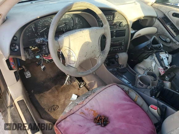 1999 Oldsmobile Aurora with VIN 1G3GR62C8X4116452, listed as a Copart auction lot 84070784 with 92,526 mi miles and Non Repairable. Bid and sale history available at DreamBid. Image 8.