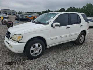 2002 Mercedes-Benz M 320/430/500 z VIN 4JGAB54E32A368697, wystawiony jako Copart lot #56535795 z przebiegiem 133 959 mil mil oraz Szkoda całkowita • Salvage title. Historia ofert i sprzedaży dostępna na DreamBid. Obrazek 1.