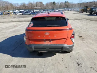 2024 Hyundai Kona SEL with VIN KM8HCCABXRU083319, listed as a Copart auction lot 49409135 with 14,085 mi miles and Salvage Title. Bid and sale history available at carsss.com. Image 6.