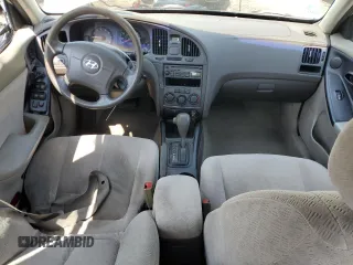 2004 Hyundai Elantra GLS z VIN KMHDN46D14U861749, wystawiony jako Copart lot #52625215 z przebiegiem 130 063 mil mil oraz Szkoda całkowita • Salvage title. Historia ofert i sprzedaży dostępna na DreamBid. Obrazek 8.