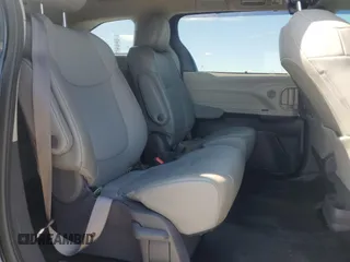 2021 Toyota Sienna XLE with VIN 5TDJSKFC6MS022731, listed as a Copart auction lot 49580525 with 204,889 mi miles and Salvage Title. Bid and sale history available at carsss.com. Image 11.