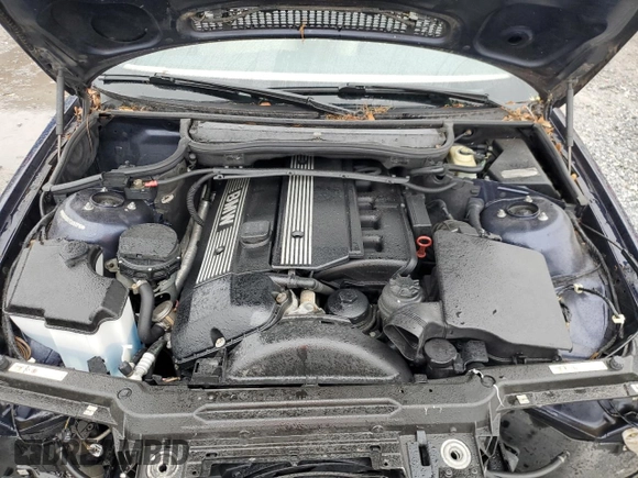 2001 BMW 3 Series 330Ci with VIN WBABS53411JU83716, listed as a Copart auction lot 42292385 with 191,568 mi miles and Salvage Title. Bid and sale history available at carsss.com. Image 11.