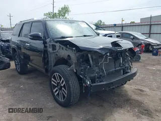 2016 Toyota 4Runner Limited with VIN JTEBU5JR8G5386084, listed as a IAAI auction lot 42017386 with 86,272 mi miles and . Bid and sale history available at DreamBid. Image 6.