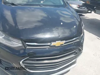 2018 Chevrolet Trax LT with VIN 3GNCJLSB9JL276974, listed as a IAAI auction lot 41959303 with 59,686 mi miles and . Bid and sale history available at carsss.com. Image 17.