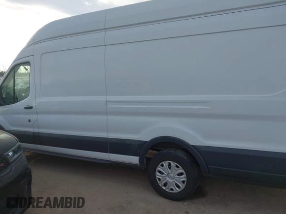 2017 Ford Transit z VIN 1FTYR3XM5HKA61086, wystawiony jako IAAI lot #41408510 z przebiegiem 163 059 mil mil oraz . Historia ofert i sprzedaży dostępna na DreamBid. Obrazek 14.