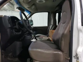 2004 Chevrolet Express Cargo Van with VIN 1GCGG25U941191984, listed as a Copart auction lot 85902384 with 187,377 mi miles and Clean Title. Bid and sale history available at carsss.com. Image 7.