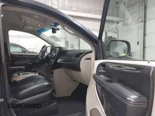 2014 Chrysler Town & Country Touring with VIN 2C4RC1BG8ER300882, listed as a IAAI auction lot 42068878 with 161,002 mi miles and . Bid and sale history available at DreamBid. Image 5.