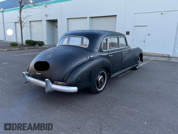 1952 Mercedes-Benz 300 with VIN 0143652, listed as a Copart auction lot 43286705 with 92,199 mi miles and Clean Title. Bid and sale history available at DreamBid. Image 4.