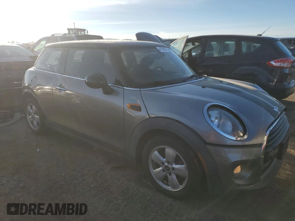 2017 MINI Hardtop Cooper with VIN WMWXP5C51H3C63722, listed as a Copart auction lot 41685295 with 92,207 mi miles and Salvage title. Bid and sale history available at DreamBid. Image 4.
