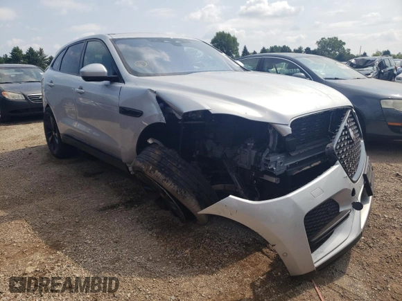 2021 Jaguar F-Pace S with VIN SADCJ2EU0MA684036, listed as a Copart auction lot 61138894 with 33,818 mi miles and Salvage title. Bid and sale history available at DreamBid. Image 4.