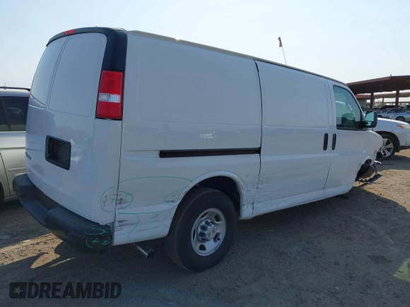 2024 Chevrolet Express Cargo with VIN 1GCWGAFP5R1282188, listed as a IAAI auction lot 42706483 with 10,116 mi miles and . Bid and sale history available at DreamBid. Image 4.