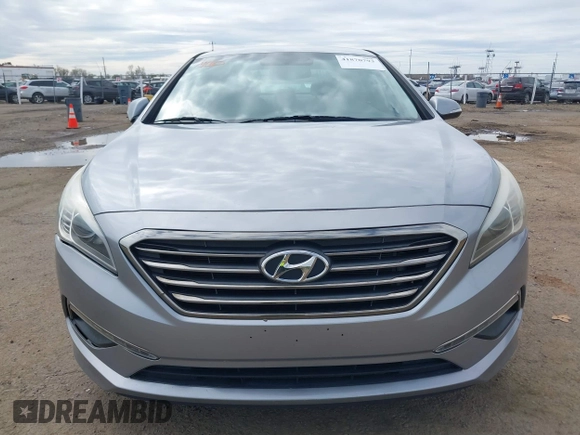 2015 Hyundai Sonata Limited with VIN 5NPE34AF3FH200664, listed as a IAAI auction lot 41870793 with 133,032 mi miles and . Bid and sale history available at DreamBid. Image 6.