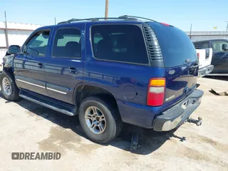 2002 Chevrolet Tahoe LT with VIN 1GNEC13Z52R257092, listed as a IAAI auction lot 41894646 with 333,103 mi miles. Bid and sale history available at carsss.com. Image 3.