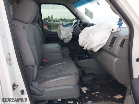 2018 Nissan NV Cargo SV with VIN 1N6AF0LY2JN814561, listed as a IAAI auction lot 42025963 with 135,916 mi miles. Bid and sale history available at carsss.com. Image 5.