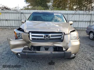 2006 Honda Pilot EX-L with VIN 5FNYF28586B048997, listed as a Copart auction lot 71120924 with 215,080 mi miles and Salvage Title. Bid and sale history available at carsss.com. Image 5.