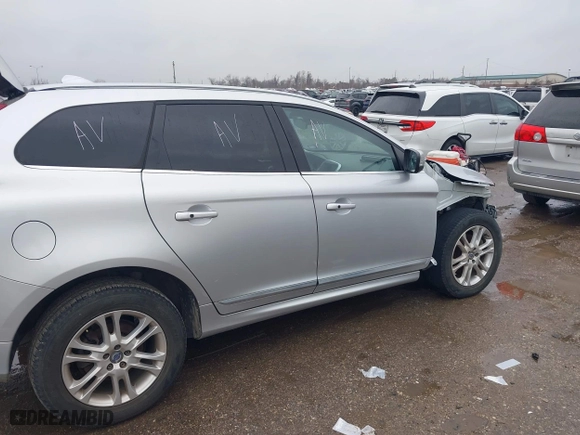 2016 Volvo XC60 T5 Drive-E Premier with VIN YV440MDK0G2826671, listed as a IAAI auction lot 41466201 with 81,659 mi miles. Bid and sale history available at carsss.com. Image 14.