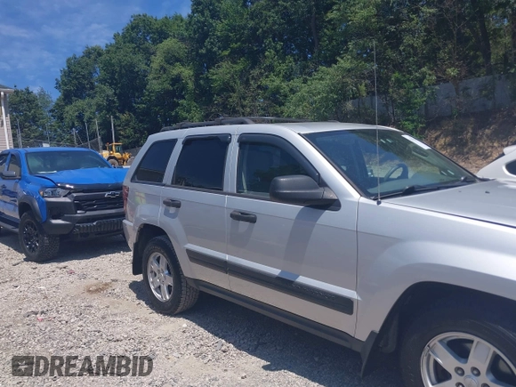 2005 Jeep Grand Cherokee Laredo with VIN 1J4HR48N05C540139, listed as a IAAI auction lot 42813549 with 134,908 mi miles and . Bid and sale history available at DreamBid. Image 15.