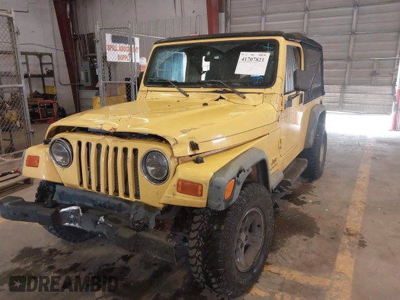 2005 Jeep Wrangler Unlimited with VIN 1J4FA44S95P373346, listed as a IAAI auction lot 41707821 with 175,865 mi miles. Bid and sale history available at carsss.com. Image 17.