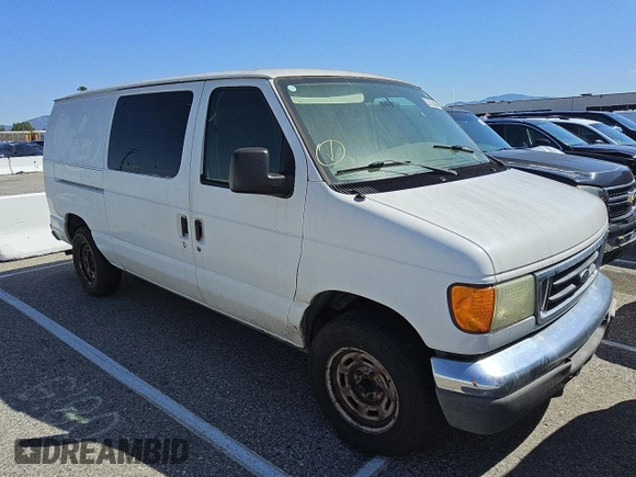 2004 Ford Econoline Cargo with VIN 1FTRE14W54HA62532, listed as a Copart auction lot 49949775 with Not Provided miles and Clean Title. Bid and sale history available at carsss.com. Image 4.