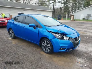2022 Nissan Versa SV z VIN 3N1CN8EV3NL851076, wystawiony jako IAAI lot #42012019 z przebiegiem 36 665 mil mil oraz . Historia ofert i sprzedaży dostępna na DreamBid. Obrazek 1.