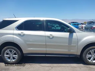 2015 Chevrolet Equinox LS z VIN 2GNALAEK8F6370308, wystawiony jako IAAI lot #42533032 z przebiegiem 104 740 mil mil oraz . Historia ofert i sprzedaży dostępna na DreamBid. Obrazek 13.