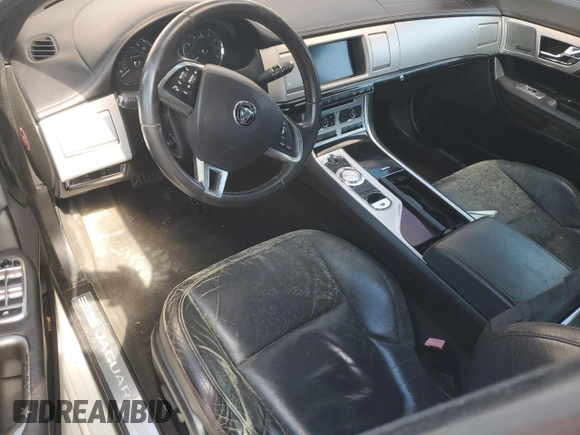 2015 Jaguar XF V6 Portfolio with VIN SAJWA0F72F8U58209, listed as a Copart auction lot 43774645 with Not Provided miles and Clean Title. Bid and sale history available at carsss.com. Image 8.