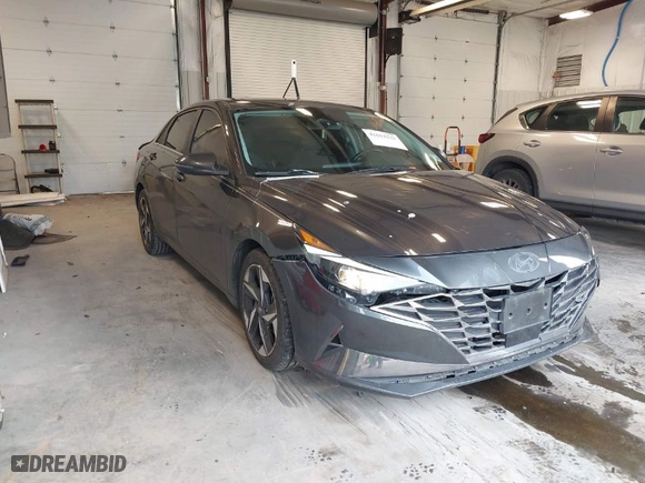 2021 Hyundai Elantra SEL with VIN 5NPLN4AG8MH029708, listed as a IAAI auction lot 41613231 with 68,802 mi miles. Bid and sale history available at carsss.com. Image 1.