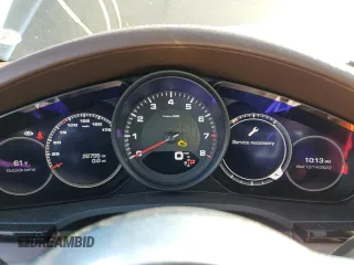 2021 Porsche Cayenne z VIN WP1AA2AY7MDA00348, wystawiony jako Copart lot #70941032 z przebiegiem 22 755 mil mil oraz . Historia ofert i sprzedaży dostępna na DreamBid. Obrazek 9.